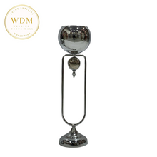 Load image into Gallery viewer, Elegant Silver Decorative Vase
